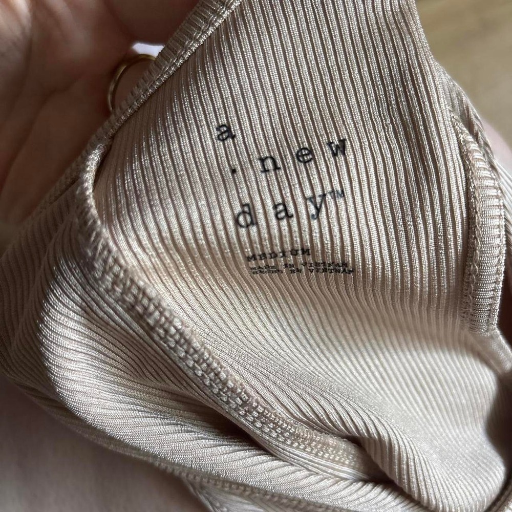 Mute Biege ribbed tank top from a new day - Picture 4 of 4